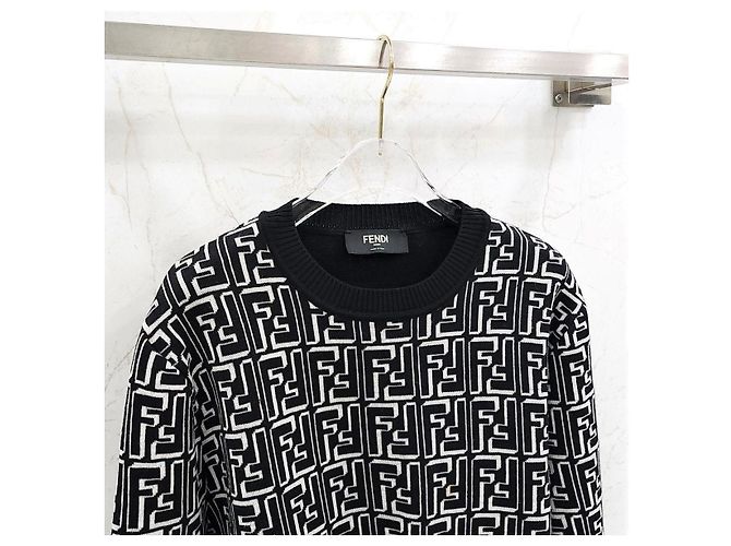 Fendi Round Wool Knit Black - Ansicht 8