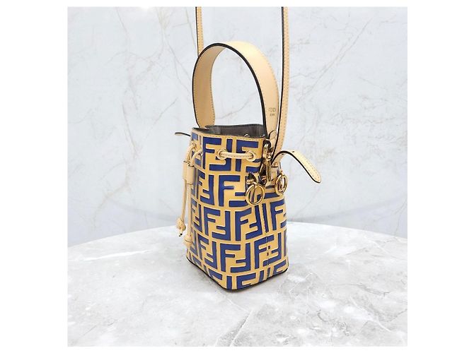 Borsa a secchiello Fendi in pelle verde - vista 8