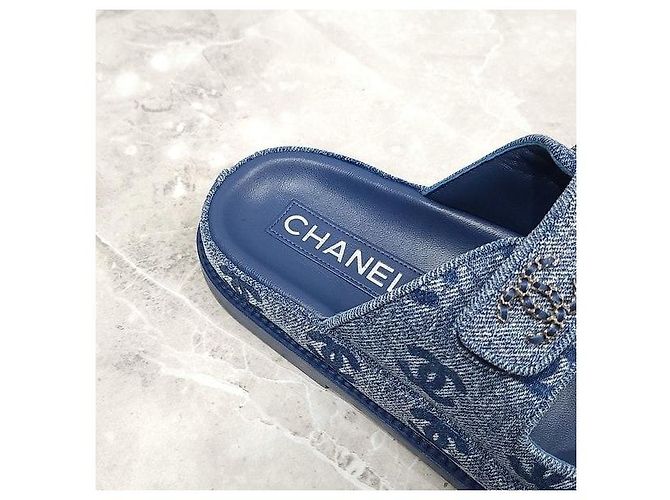 Sandali Chanel in denim blu con velcro - vista 7