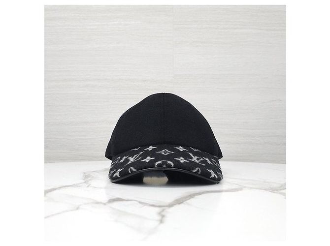 Louis Vuitton Cappello Monogram Endless Black - vista 2