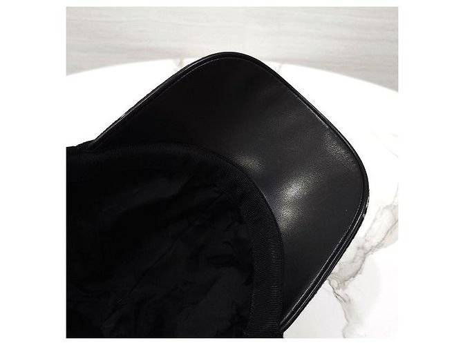 Louis Vuitton Cappello Monogram Endless Black - vista 6