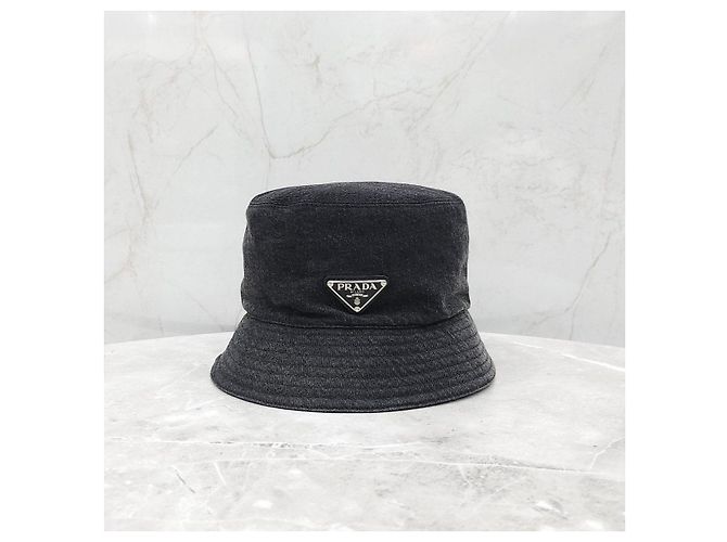 Prada Bucket Hat aus schwarzem Denim mit Triangle-Logo - Ansicht 9