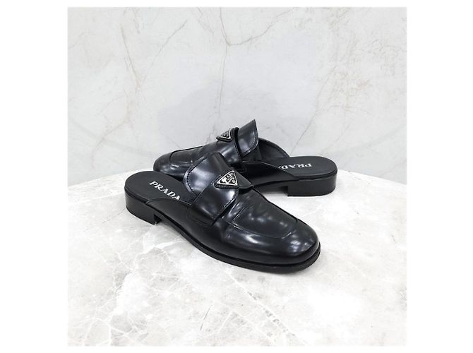 Prada Mule in pelle spazzolata con logo Triangle - vista 12