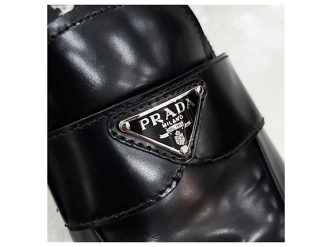 Prada Mule in pelle spazzolata con logo Triangle - vista 15
