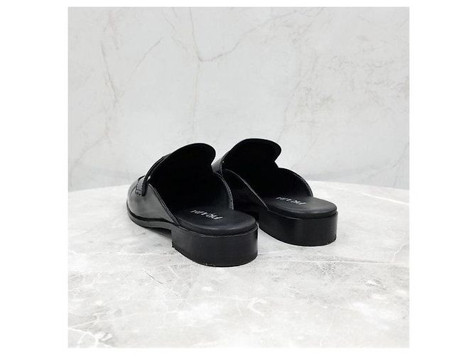 Prada Mule in pelle spazzolata con logo Triangle - vista 4