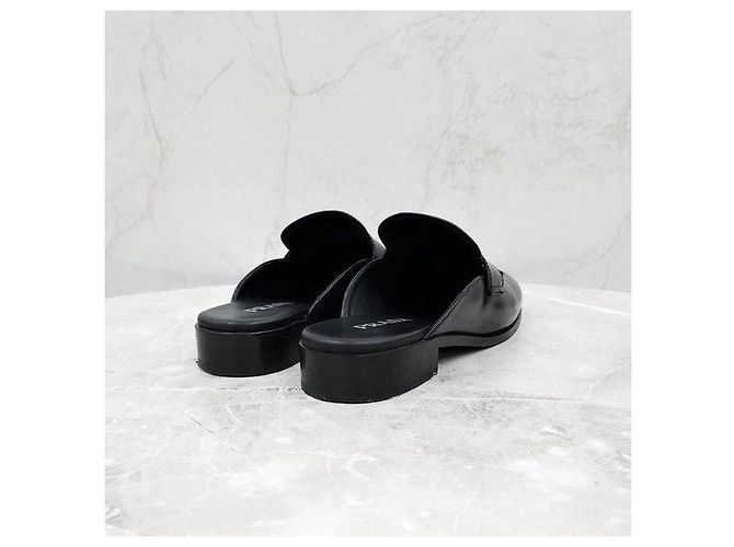 Prada Mule in pelle spazzolata con logo Triangle - vista 5