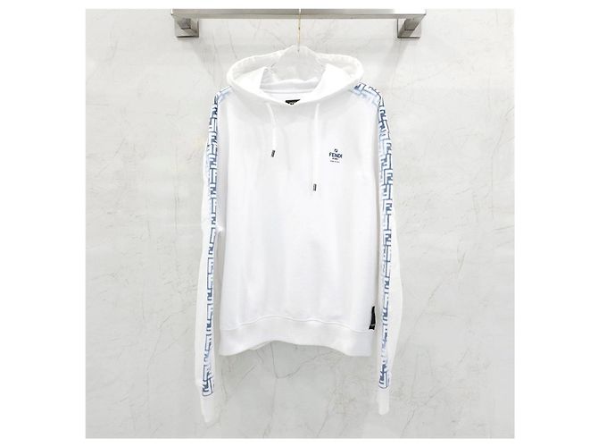 Fendi Gradient Hooded T-Shirt - vue 8