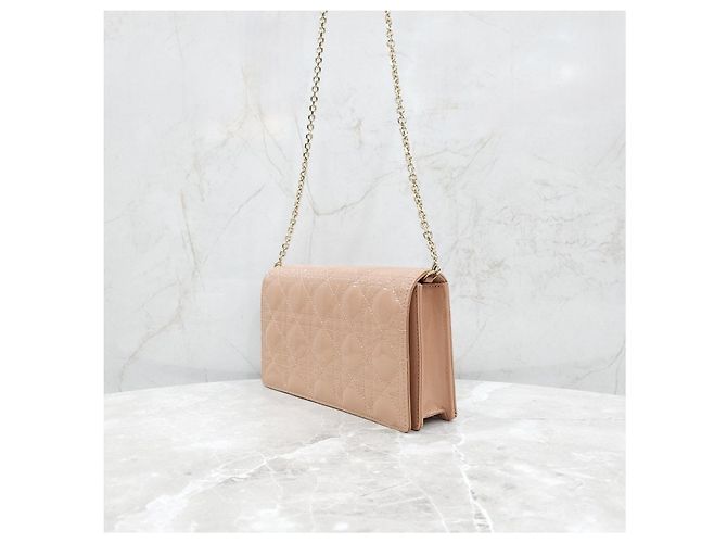 Dior Borsa a tracolla Lady Chain Pouch in cannage vernice - vista 11