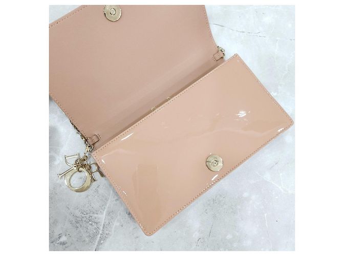 Dior Borsa a tracolla Lady Chain Pouch in cannage vernice - vista 14