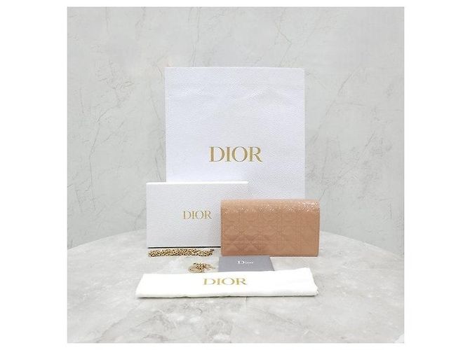 Dior Borsa a tracolla Lady Chain Pouch in cannage vernice - vista 9