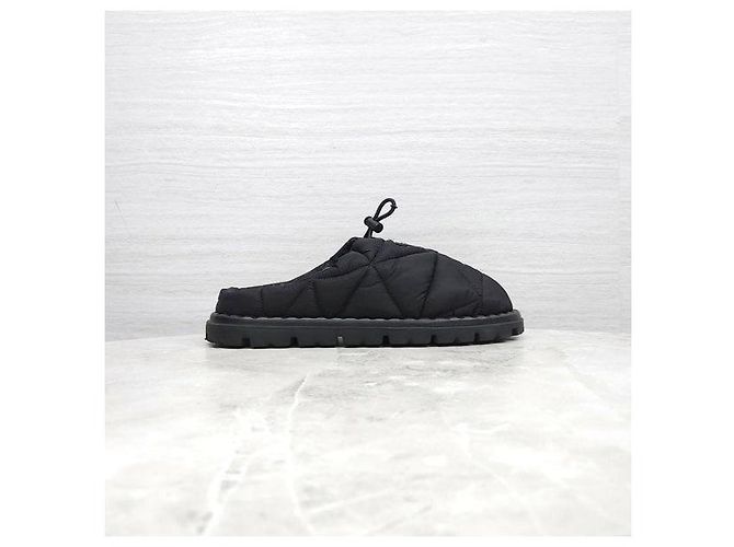 Prada Mules Pantofole Imbottite in Nylon Matelassé - vista 4