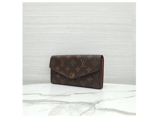 Louis Vuitton Cartera Larga Sarah Monogram - vista 2