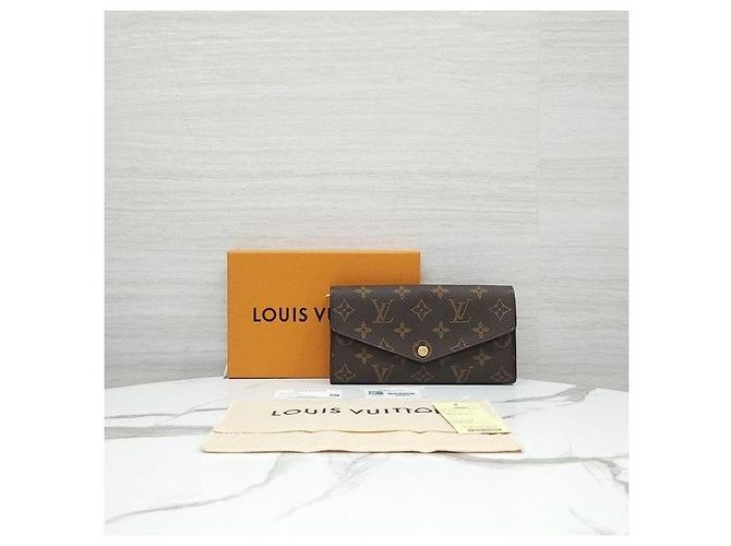 Louis Vuitton Cartera Larga Sarah Monogram - vista 9
