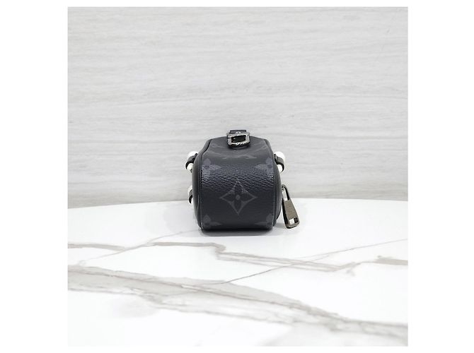 Louis Vuitton Kit da golf Andrews Monogram Eclipse Nero - vista 13