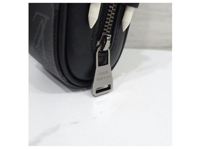 Louis Vuitton Kit da golf Andrews Monogram Eclipse Nero - vista 5