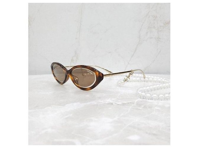 Chanel Gafas de sol Cat Eye con correa de perlas - vista 2