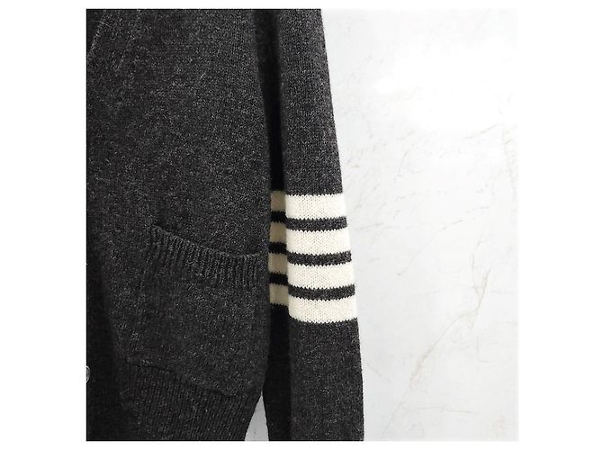 Thom Browne Cardigan aus Shetland-Wolle in Charcoal - Ansicht 11