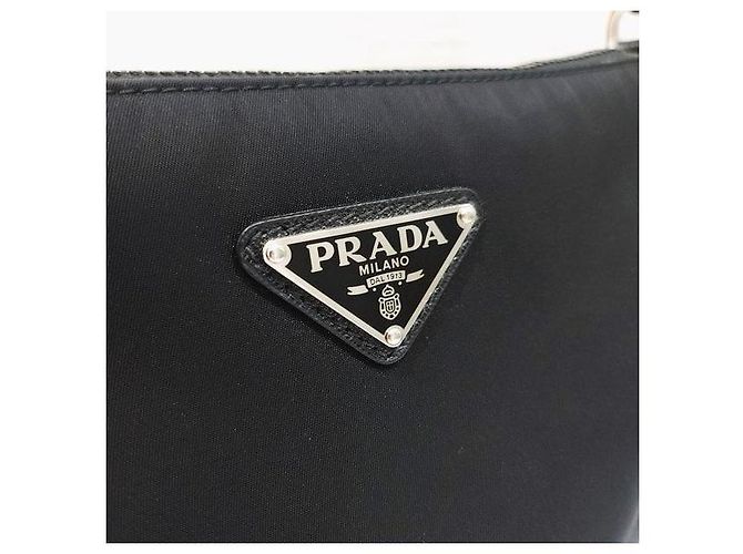 Prada Borsa a tracolla pouch in nylon con logo Triangle - vista 6