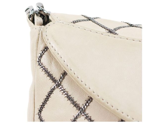 Chanel Borsa a tracolla beige con patta e cuciture - vista 10