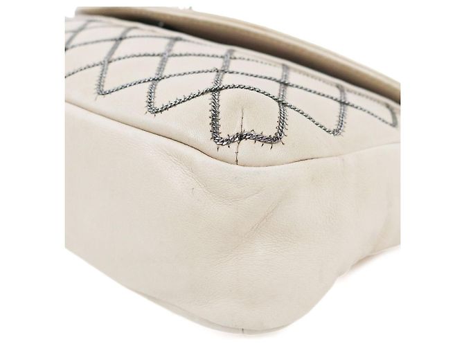 Chanel Borsa a tracolla beige con patta e cuciture - vista 5
