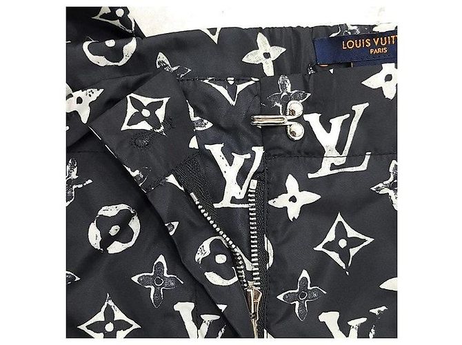 Louis Vuitton Monogramm Nylon Hose - Ansicht 4