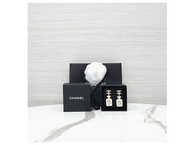 Chanel Orecchini a goccia a forma di flacone di profumo in cristallo - vista 7