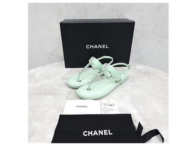 Chanel Sandali flip flop T-Strap con catena - vista 6