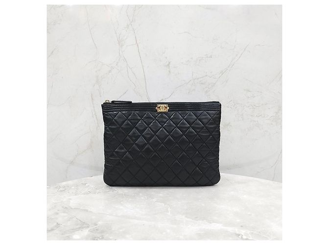 Chanel Clutch Boy in pelle di agnello Medium Nero e Oro - vista 10