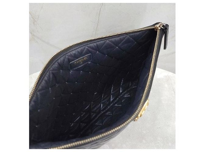 Chanel Clutch Boy in pelle di agnello Medium Nero e Oro - vista 8