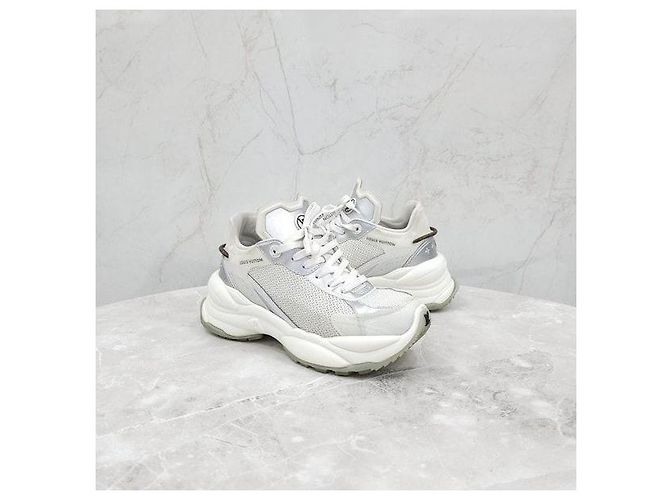 Louis Vuitton Monogram Run Sneaker - Ansicht 3