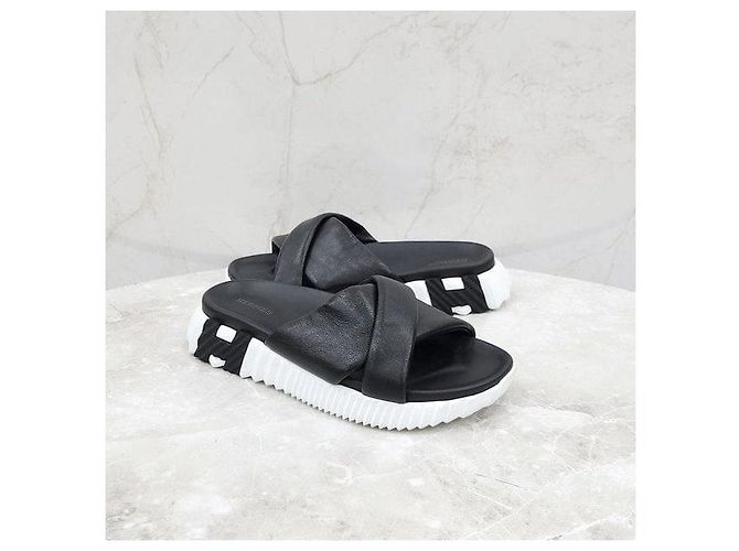 Hermès Sandalo slipper in pelle - vista 3