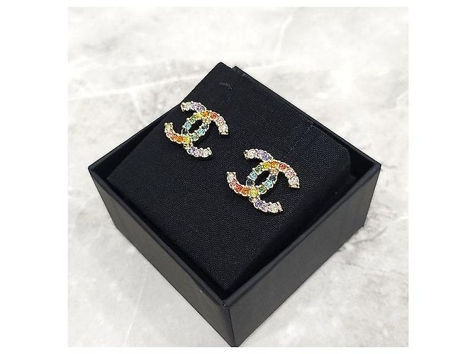 Chanel Orecchini con logo CC in cristallo arcobaleno - vista 6