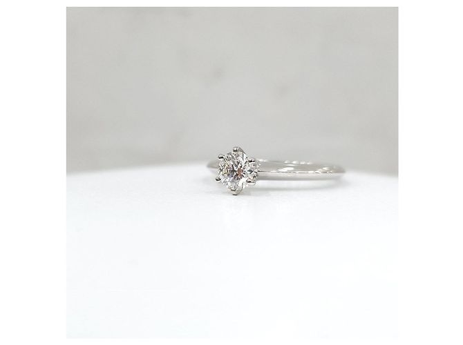 Tiffany & Co Platin-Ehering mit Diamanten - Ansicht 12