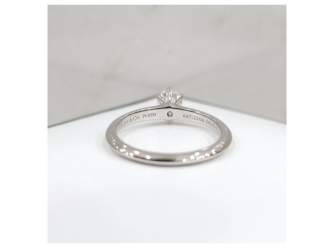 Tiffany & Co Platin-Ehering mit Diamanten - Ansicht 14