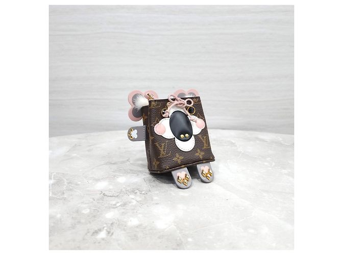 Louis Vuitton Charm Animal Monogram Neo Noe - vista 9