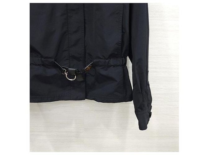 Louis Vuitton Giacca antivento corta con cappuccio monogramma - vista 4
