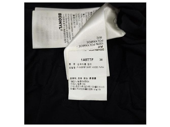 Louis Vuitton Giacca antivento corta con cappuccio monogramma - vista 8