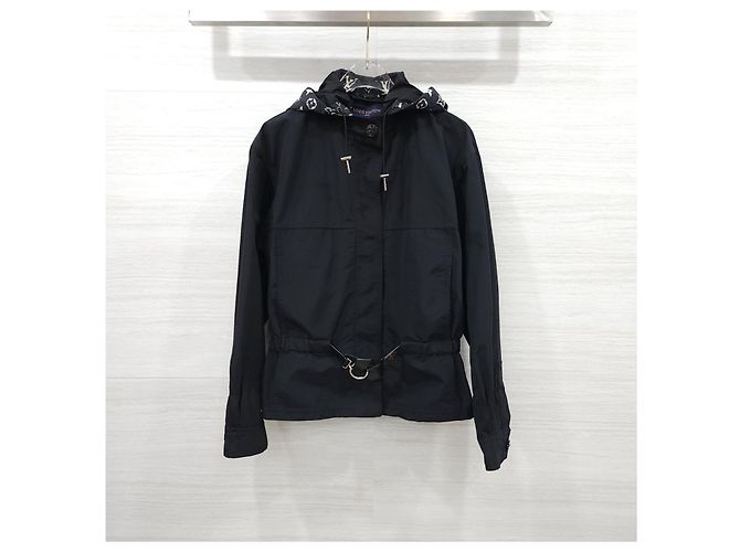 Louis Vuitton Giacca antivento corta con cappuccio monogramma - vista 9