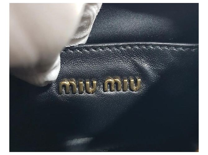 Miu Miu Borsa a spalla matelassé con catena - vista 9