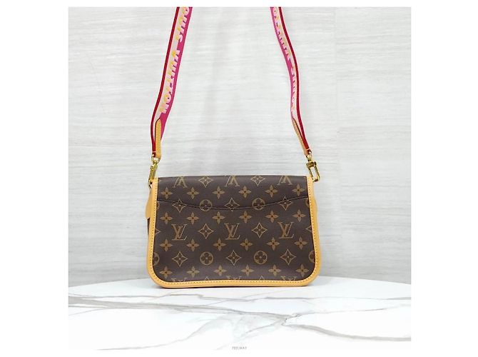Louis Vuitton Borsa a tracolla Monogram Canvas Fuchsia - vista 3
