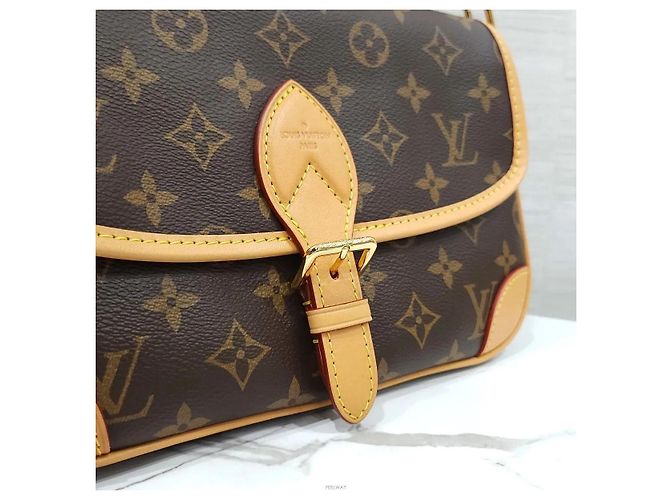 Louis Vuitton Borsa a tracolla Monogram Canvas Fuchsia - vista 6