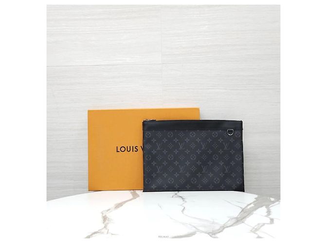 Louis Vuitton Pochette Apollo GM Monogram Eclipse - vue 9
