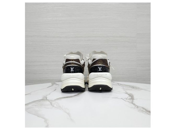 Louis Vuitton Sneakers Monogram Run - vista 10