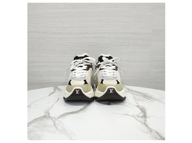 Louis Vuitton Sneakers Monogram Run - vista 2