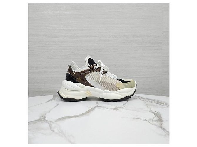 Louis Vuitton Sneakers Monogram Run - vista 4