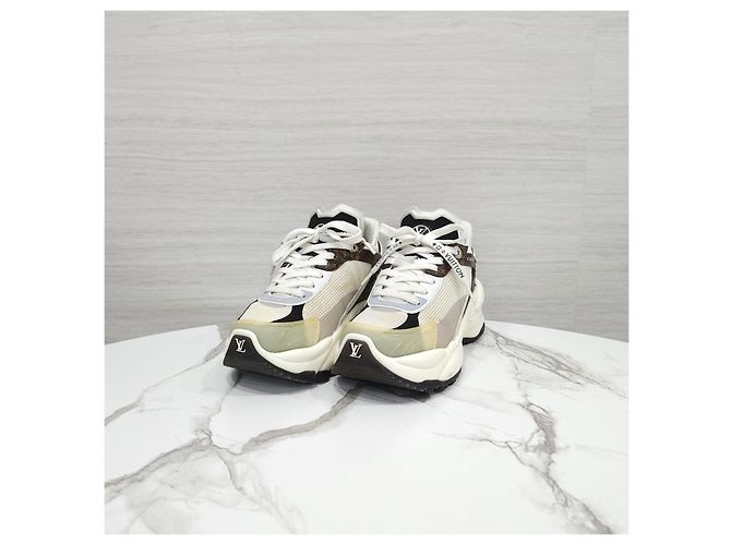 Louis Vuitton Sneakers Monogram Run - vista 8