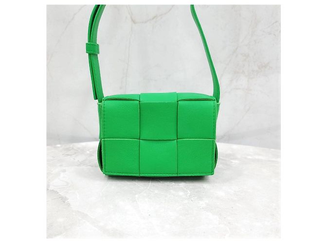 Bottega Veneta Mini borsa Cassette Intrecciato verde - vista 8