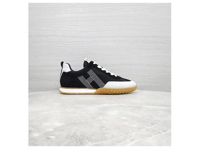 Sneakers Hermès in pelle nera uomo - vista 5