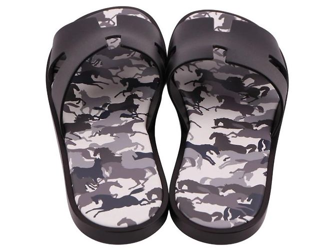 Sandali Hermès Izmir in pelle nera - vista 13