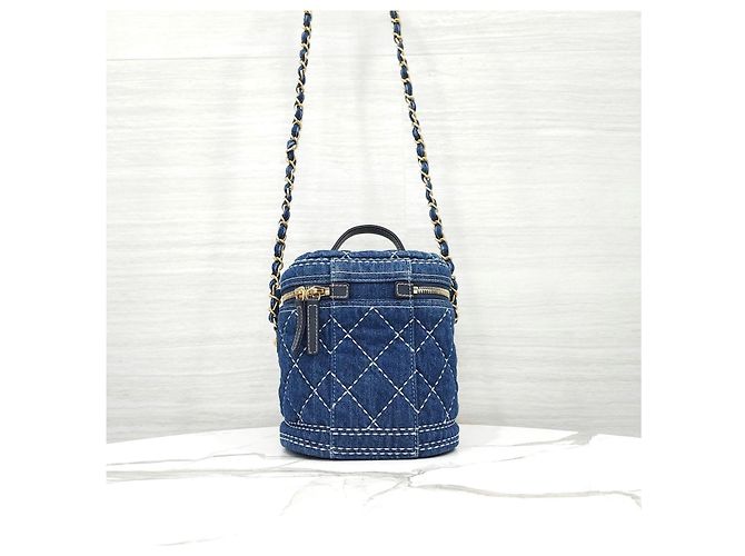 Chanel Série de malas de mão e tiracolo vanity em denim acolchoado - vista 13